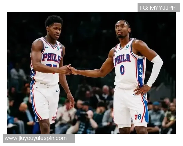 费城真老大马克西半场精彩表现砍下17分并命中压哨三分球 费城真老大马克西半场精彩表现砍下17分并命中压哨三分球