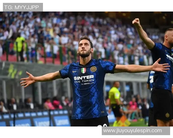 巴雷拉连续9个赛季意甲进球追平恰尔汗奥卢与佩莱格里尼成新传奇